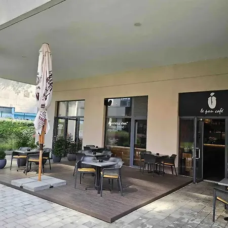 Apartment Amazing View-18th Floor-2 Bedrooms Flat - Free Parking *