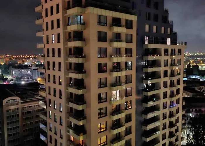 Amazing View-18th Floor-2 Bedrooms Flat - Free Parking *